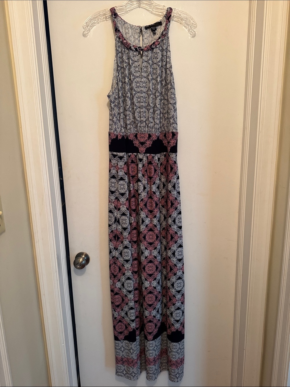 Maggy London Navy & Rose Printed Sleeveless Maxi Dress